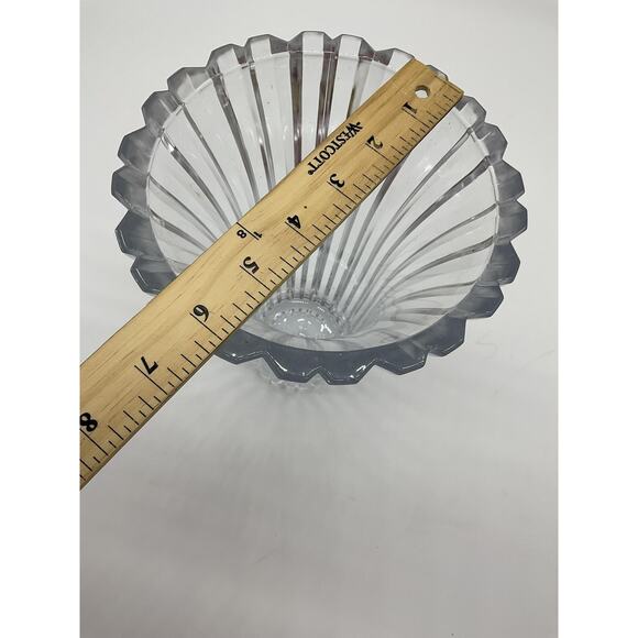 Crystal Glass Vase Fluted Ribbed 8.5" Tall Modern Elegant Centerpiece Vintage - Picture 4 of 8